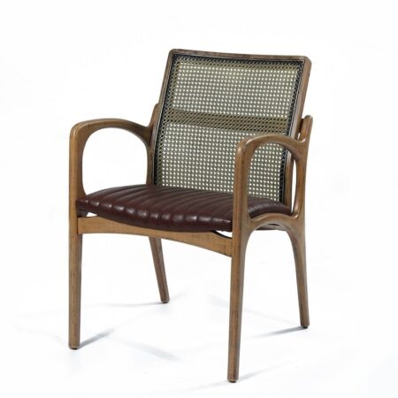 Artekko Driu Πολυθρόνα με Ξύλινα Μπράτσα με Κάθισμα Τεχνόδερμα Χρώμα Σκελετού Oak And Black (61x57x81)cm